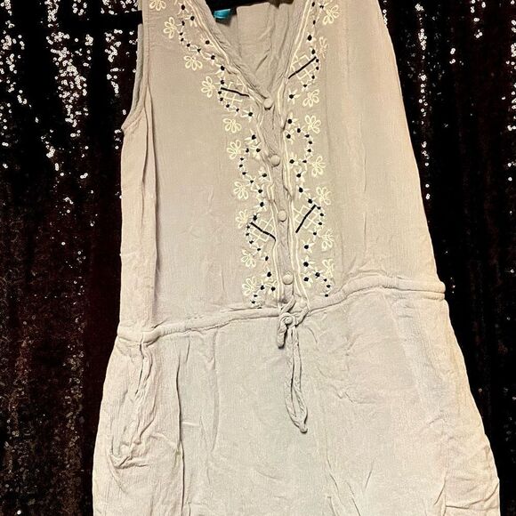 Pants - Sleeveless Beige Embroidered Romper